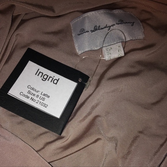 White Runway bridesmaid dress in Latte - Picture 4 of 6